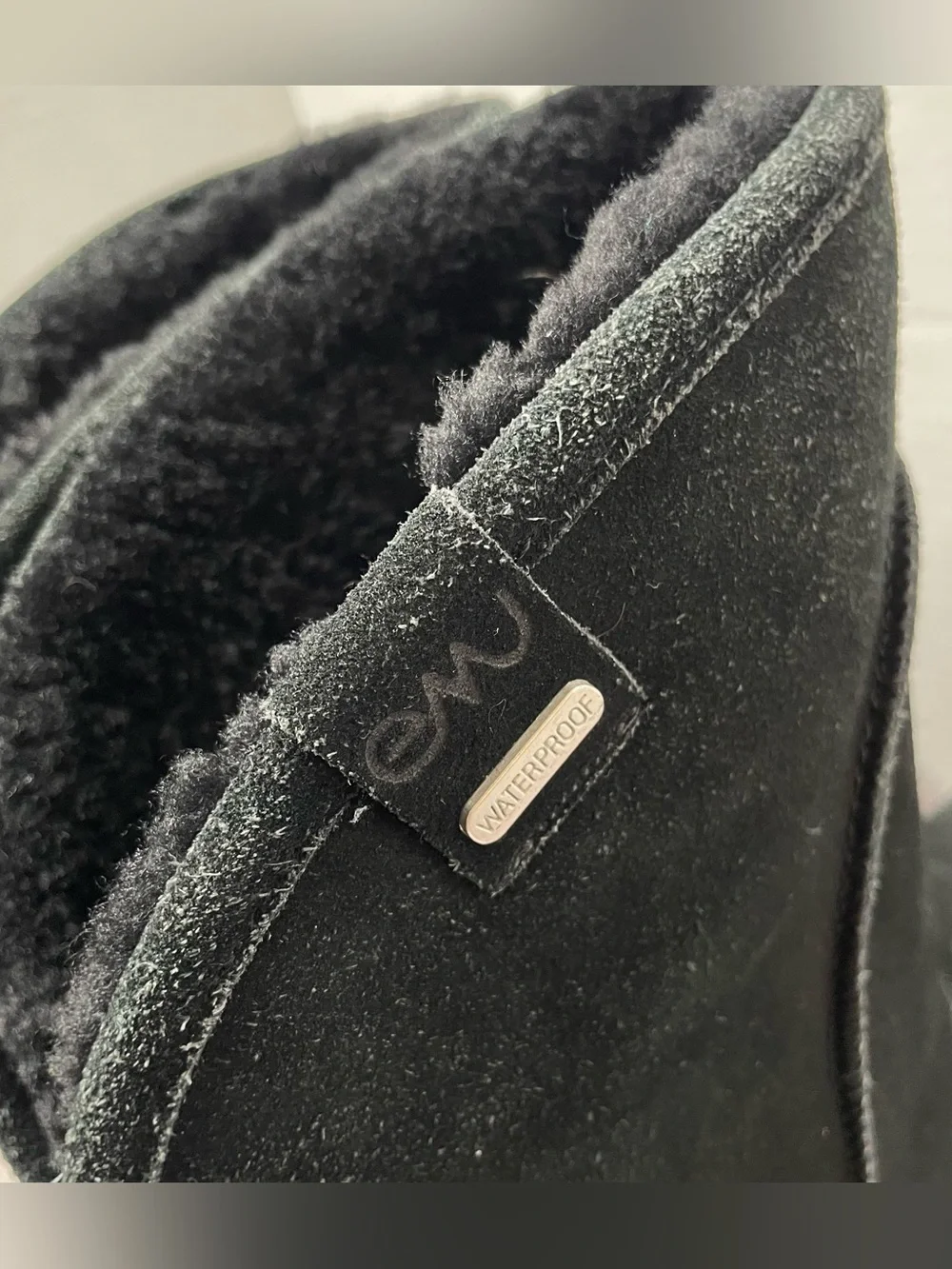 EMU Australia Charlotte Boots Women 9 Black Suede Leather Sheepskin Waterproof